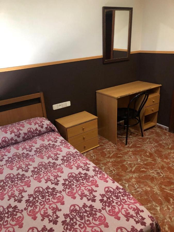 Hotel Manises Extérieur photo