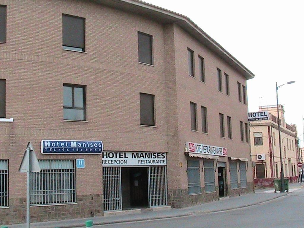 Hotel Manises Extérieur photo