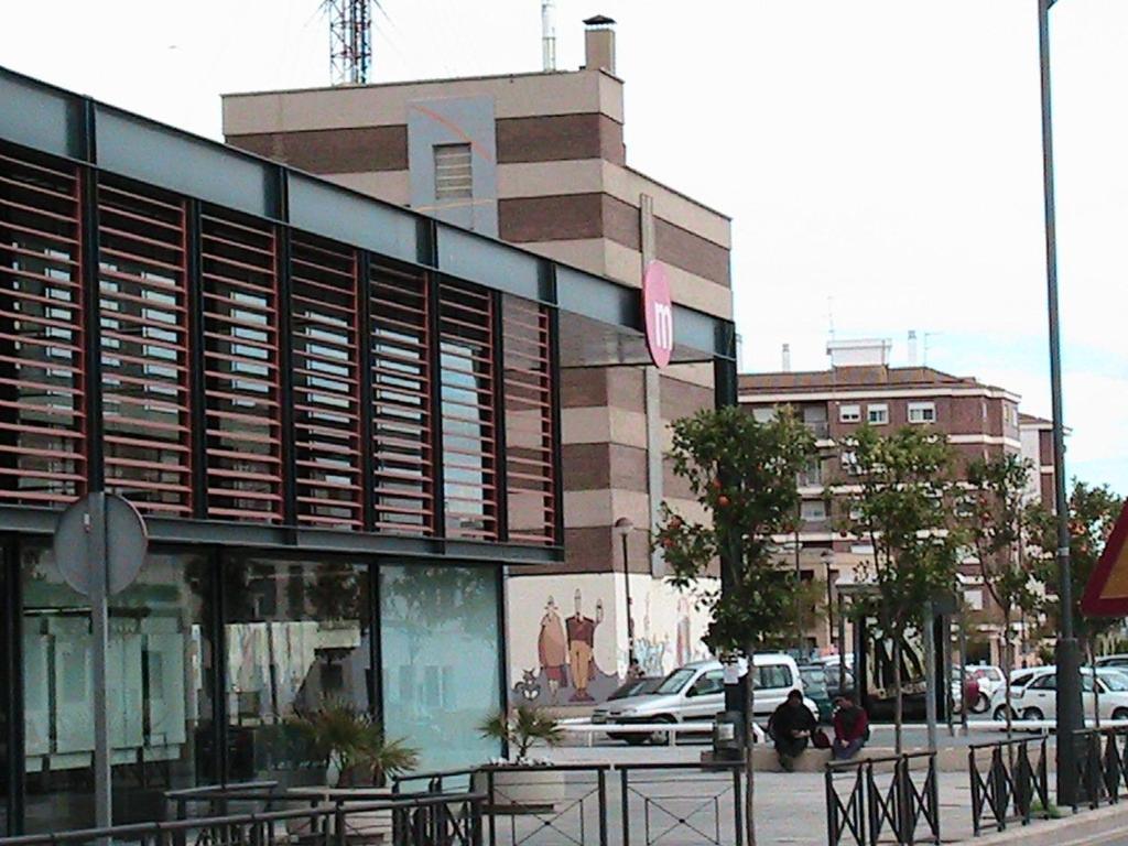 Hotel Manises Extérieur photo